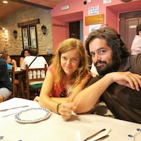 Travel guides Natasha and Enrique