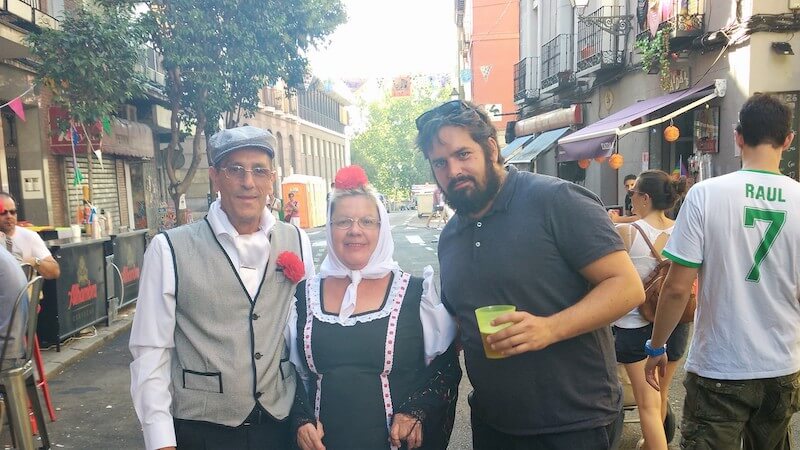 Travel guide Enrique